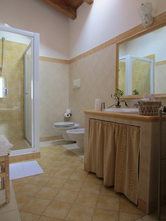 Agriturismo Fior Di Pesco Hotel Sommacampagna Kültér fotó