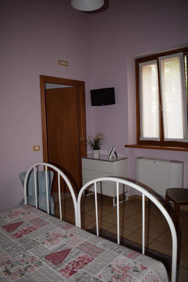 Agriturismo Fior Di Pesco Hotel Sommacampagna Kültér fotó